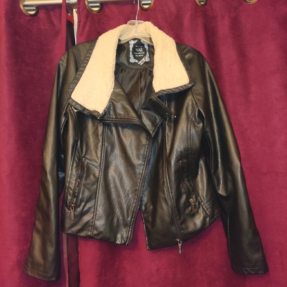 Small/Medium Faux Leather Motorcycle Jacket By Yoki - Picture 1 of 5